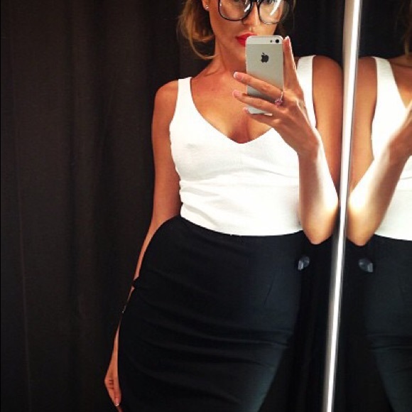 Meet your Posher, Little Posh Dress - Picture 5 of 6